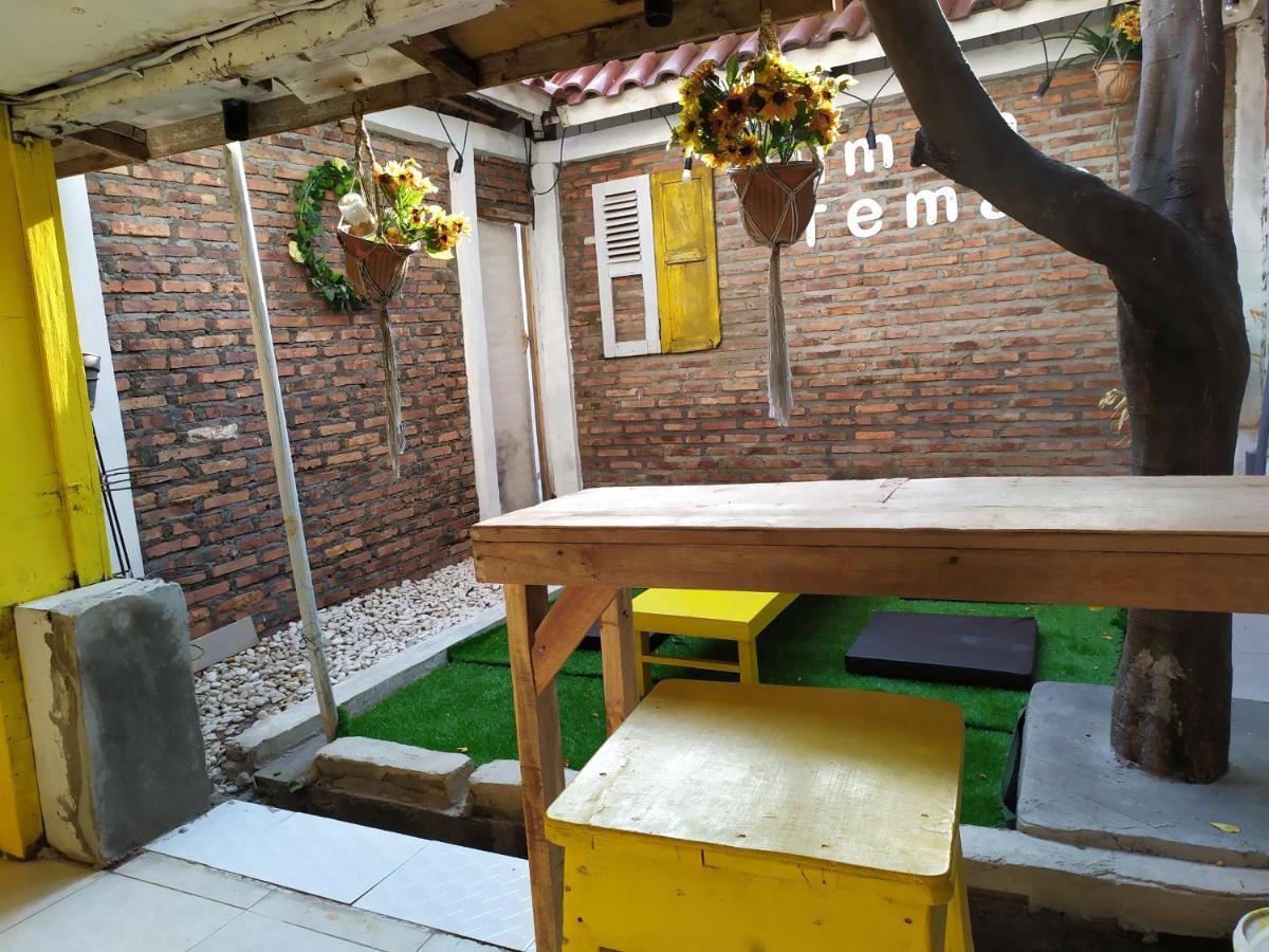 Rumah Teman Backpacker Семаранг Экстерьер фото