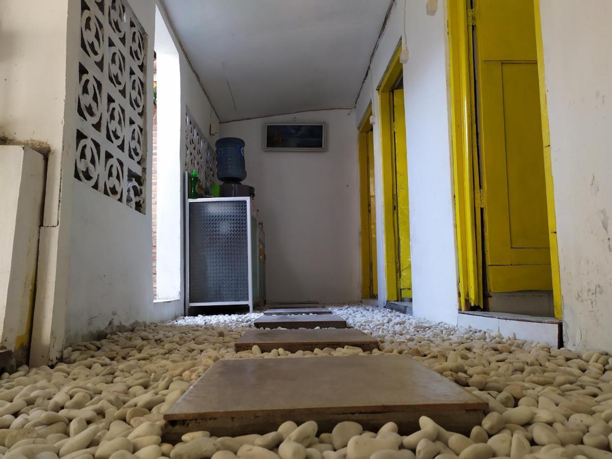 Rumah Teman Backpacker Семаранг Экстерьер фото